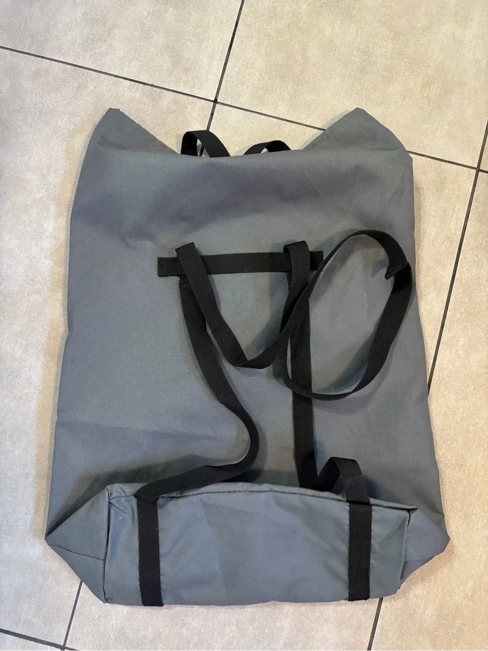 On cloud Running Running Gray Canvas Tote Bag backpack Black Straps